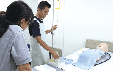 経管栄養実習の様子