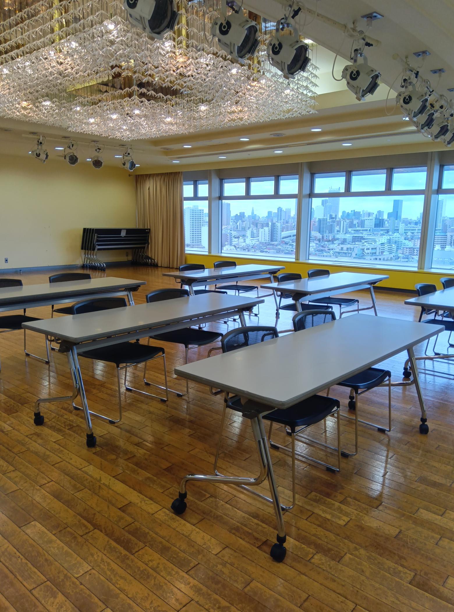 北区王子_会議室内