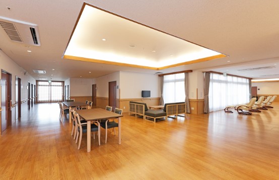 大垣市すいと大垣　内観