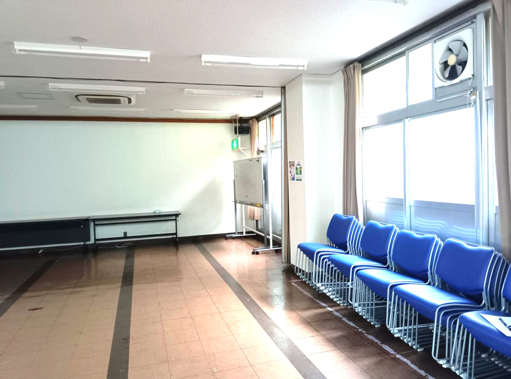 横浜市鶴見区内観