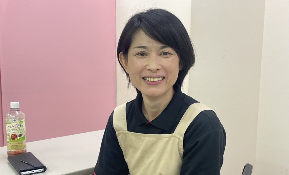 初任者研修担当　八木澤はな乃先生